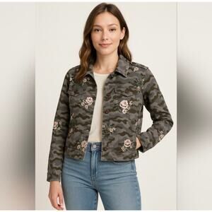 NWT Montana Co. Floral and Camo Button up jacket- Medium